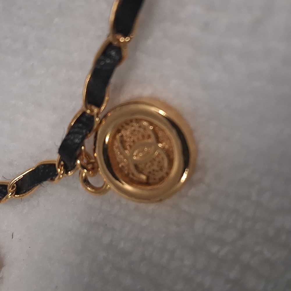 CHANEL NECKLACE - Picture 5 of 12